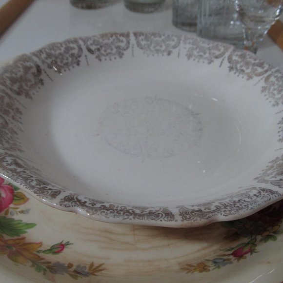 Plates, China, Bowls, Floral, Silver pattern - Picture 5 of 13